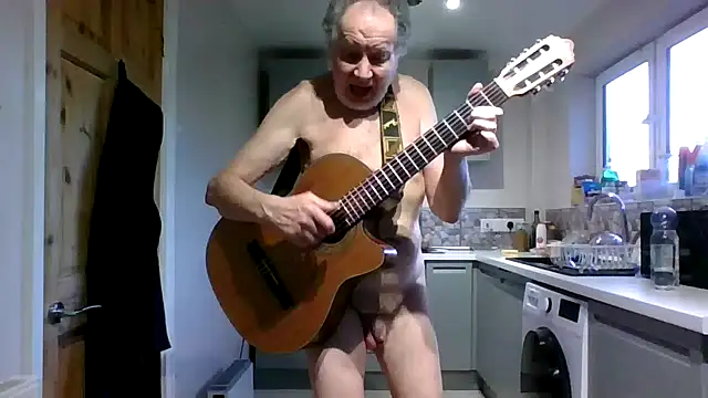 Snapshot of jimmybenido chatting on 02-21-25, 05:31 jimmybenido online show from 02-21-25, 05:31
