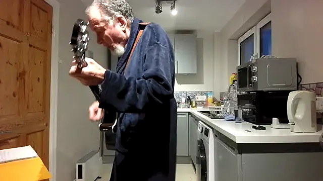 jimmybenido online show from 02-11-26, 05:35