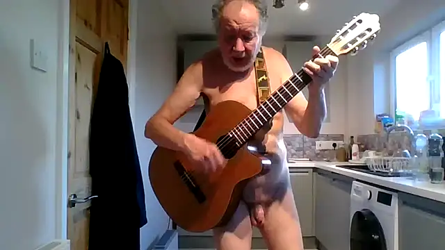 Snapshot of jimmybenido chatting on 02-22-25, 05:24 jimmybenido online show from 02-22-25, 05:24