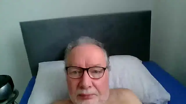 Snapshot of jimmybenido chatting on 10-04-25, 09:00 jimmybenido online show from 10-04-25, 09:00
