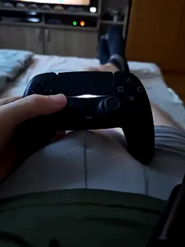 Snapshot of Killergun20 chatting on 02-17-26, 06:22 Killergun20 online show from 02-17-26, 06:22