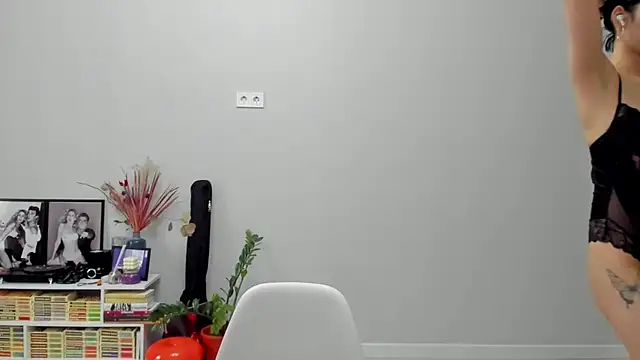 Snapshot of ailey_chao chatting on 02-19-26, 02:41 ailey chao online show from 02-19-26, 02:41