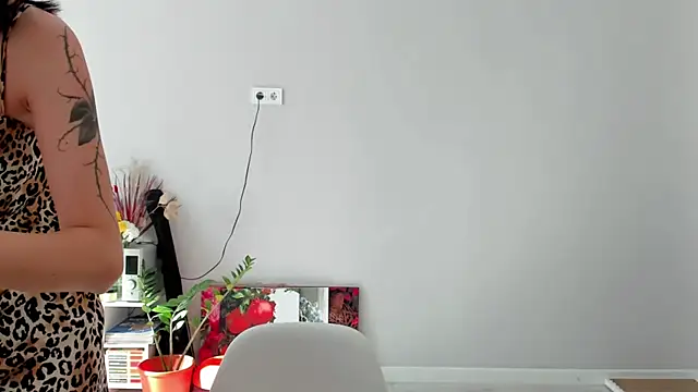 Snapshot of ailey_chao chatting on 06-17-26, 02:33 ailey chao online show from 06-17-26, 02:33