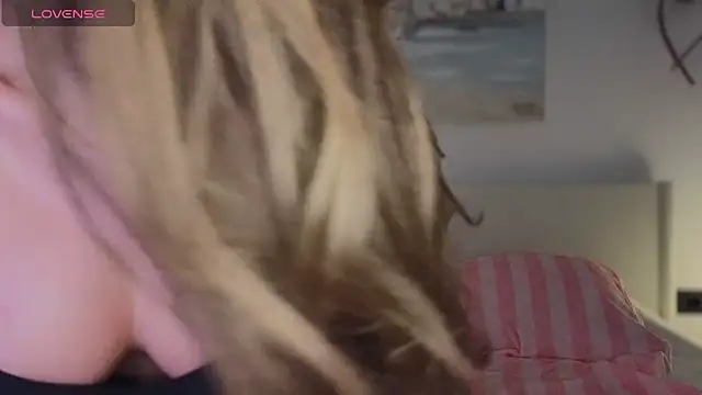 ReyaSophia online show from 03-29-26, 07:26