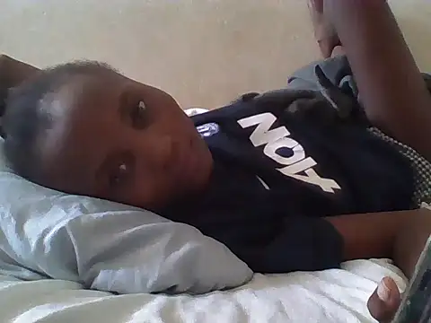 SexyNeedle22 online show from 03-05-26, 06:21