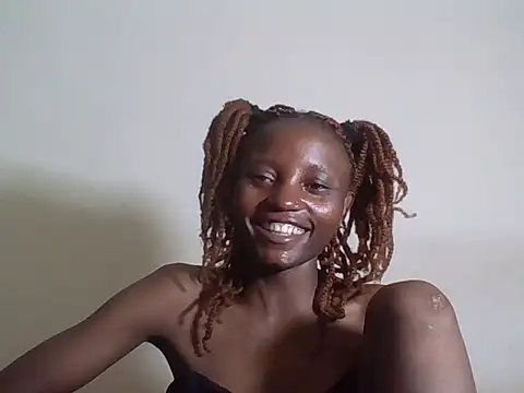 SexyNeedle22 online show from 05-21-26, 07:55