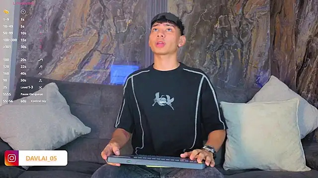 Daviid laidd online show from 05-08-26, 08:12