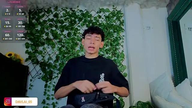 Daviid laidd online show from 11-15-25, 08:46