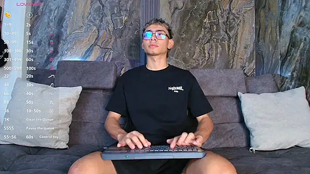 Daviid laidd online show from 02-04-26, 08:26