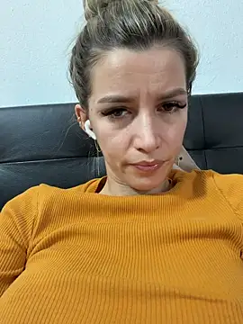 IvySamek online show from 05-23-26, 12:37