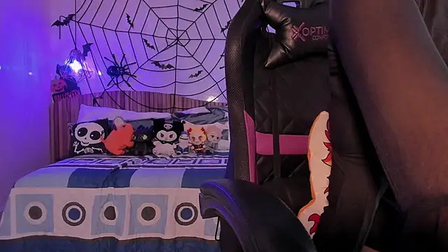 IamNayuta online show from 10-17-25, 07:37