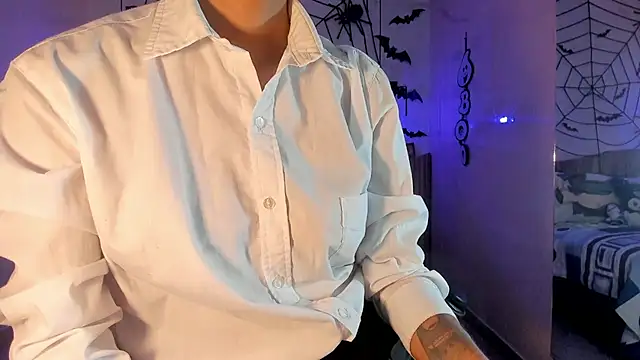 IamNayuta online show from 10-24-25, 07:46