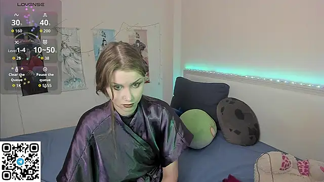 Snapshot of JorRoger chatting on 11-26-25, 02:33 JorRoger online show from 11-26-25, 02:33