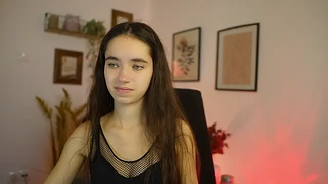 Gia Paige18 online show from 10-10-25, 08:59