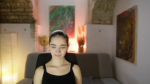 Gia Paige18 online show from 03-20-25, 12:00