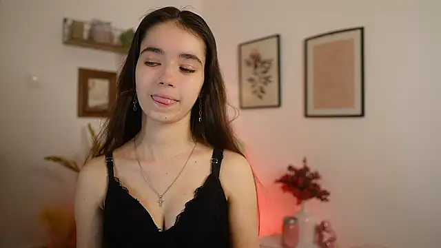 Gia Paige18 online show from 02-08-26, 07:11