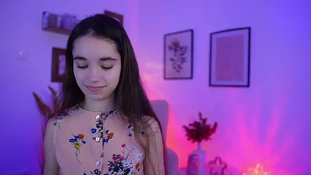 Gia Paige18 online show from 11-19-25, 07:03