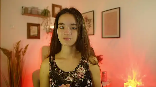 Gia Paige18 online show from 09-10-25, 08:13