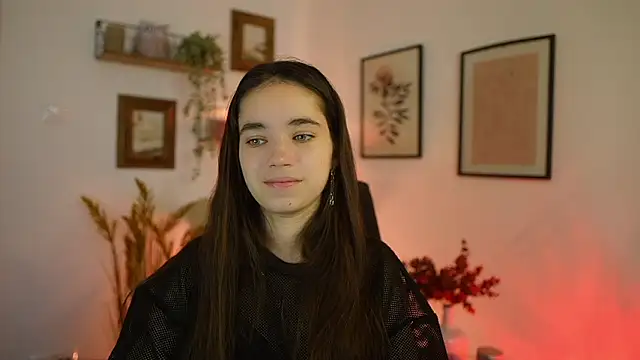 Gia Paige18 online show from 10-03-25, 08:27