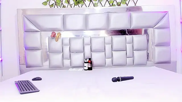 sweetebonny1 online show from 03-04-26, 05:53