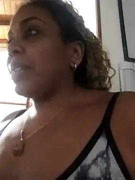 ELLA KELLY online show from 02-21-26, 11:45