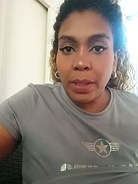 ELLA KELLY online show from 10-21-25, 11:53