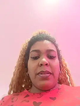Snapshot of ELLA_KELLY chatting on 07-02-26, 12:00 ELLA KELLY online show from 07-02-26, 12:00