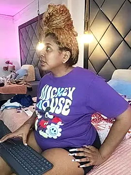 ELLA KELLY online show from 04-16-26, 11:55