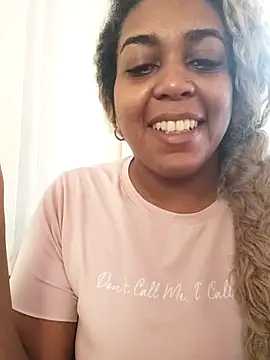 ELLA KELLY online show from 12-05-25, 12:04