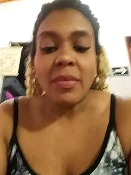 ELLA KELLY online show from 10-25-25, 12:04