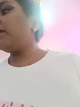 Snapshot of ELLA_KELLY chatting on 07-09-26, 11:31 ELLA KELLY online show from 07-09-26, 11:31