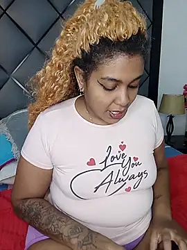 ELLA KELLY online show from 05-19-26, 12:01