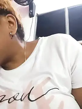 ELLA KELLY online show from 04-14-26, 12:10