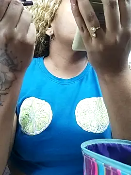 ELLA KELLY online show from 01-07-26, 11:48