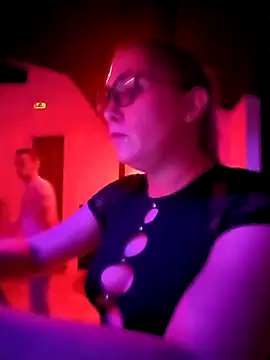 Chatonne69 online show from 09-10-25, 08:52