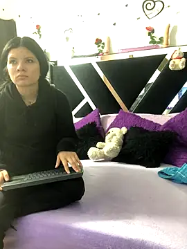 Snapshot of 1lovelygirls chatting on 10-03-25, 12:06 1lovelygirls online show from 10-03-25, 12:06