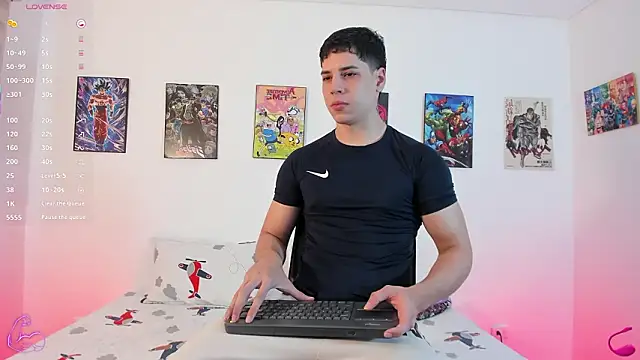 jonathanjoestar  online show from 03-04-26, 08:49