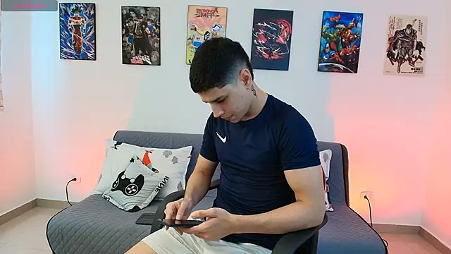 jonathanjoestar  online show from 04-14-26, 08:47