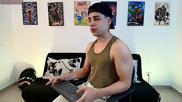 jonathanjoestar  online show from 04-21-26, 01:42