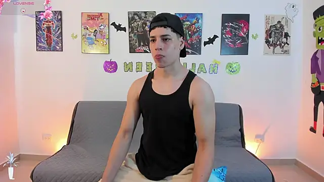 Snapshot of jonathanjoestar_ chatting on 10-24-25, 08:19 jonathanjoestar  online show from 10-24-25, 08:19