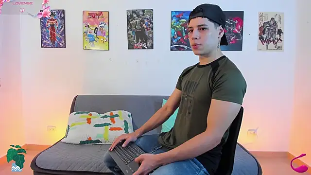 jonathanjoestar  online show from 11-23-25, 08:19