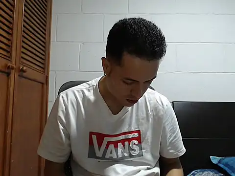 dimitriquiet05 online show from 02-23-26, 10:16