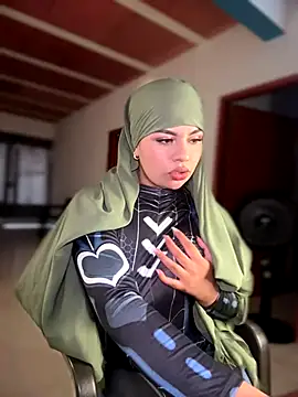 lalilamassu1 online show from 11-12-25, 08:56