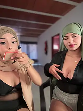 lalilamassu1 online show from 11-14-25, 06:44