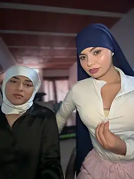 lalilamassu1 online show from 05-19-26, 07:32