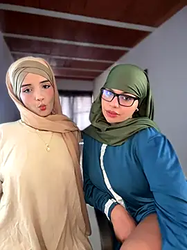 lalilamassu1 online show from 10-31-25, 03:19