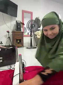 lalilamassu1 online show from 03-05-25, 06:01