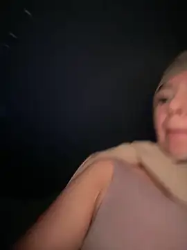 lalilamassu1 online show from 04-10-26, 12:12