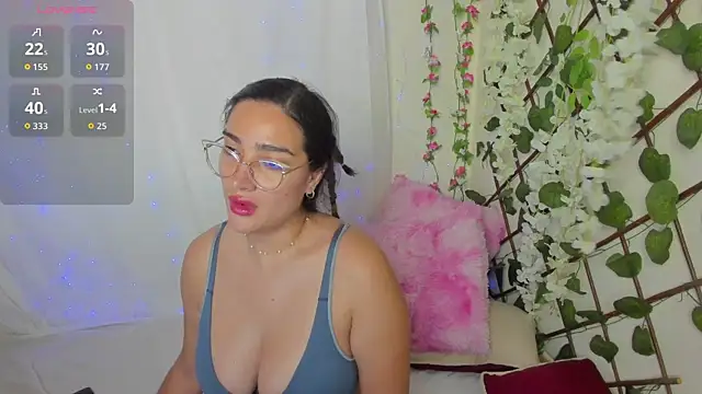 Snapshot of zara41 chatting on 05-06-26, 08:24 zara41 online show from 05-06-26, 08:24