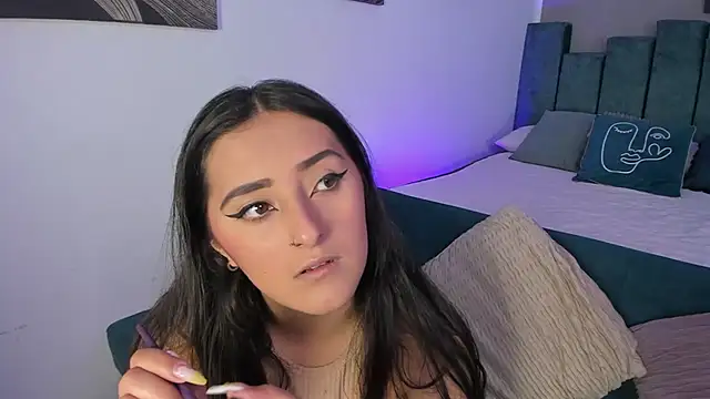 Snapshot of Kathia_Morelli chatting on 11-03-25, 01:04 Kathia Morelli online show from 11-03-25, 01:04